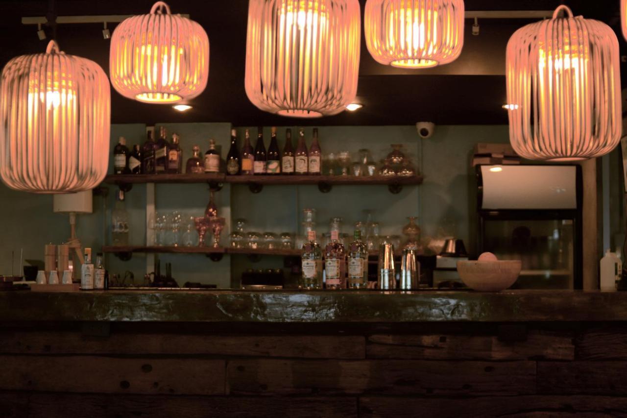 Abraham Manila - Located In Central Makati (Adults Only) Makati City Esterno foto