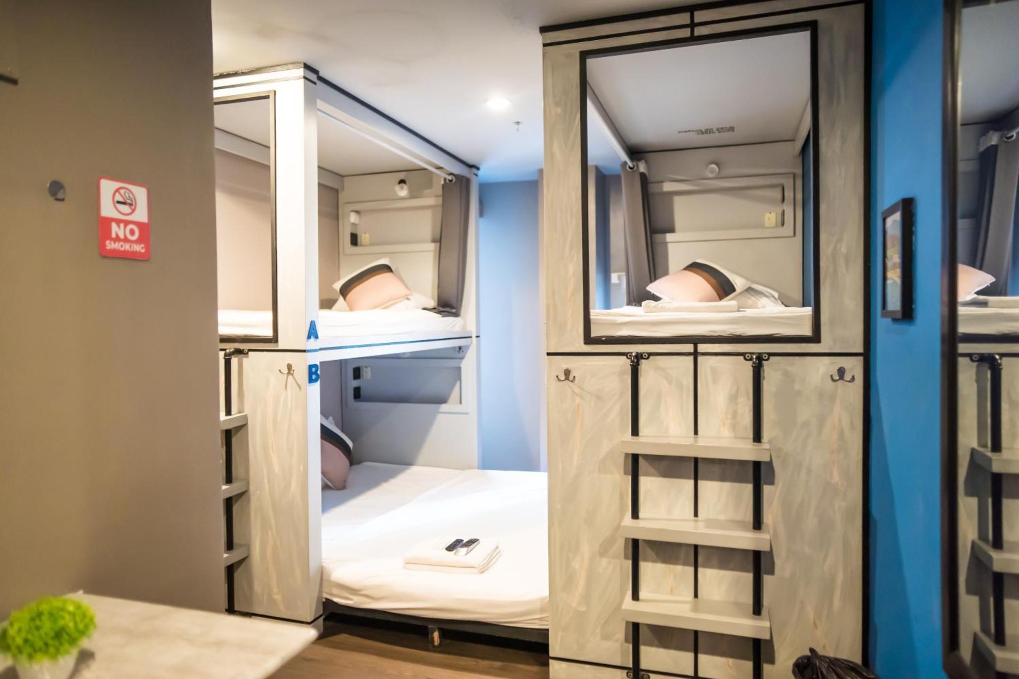 Abraham Manila - Located In Central Makati (Adults Only) Makati City Esterno foto