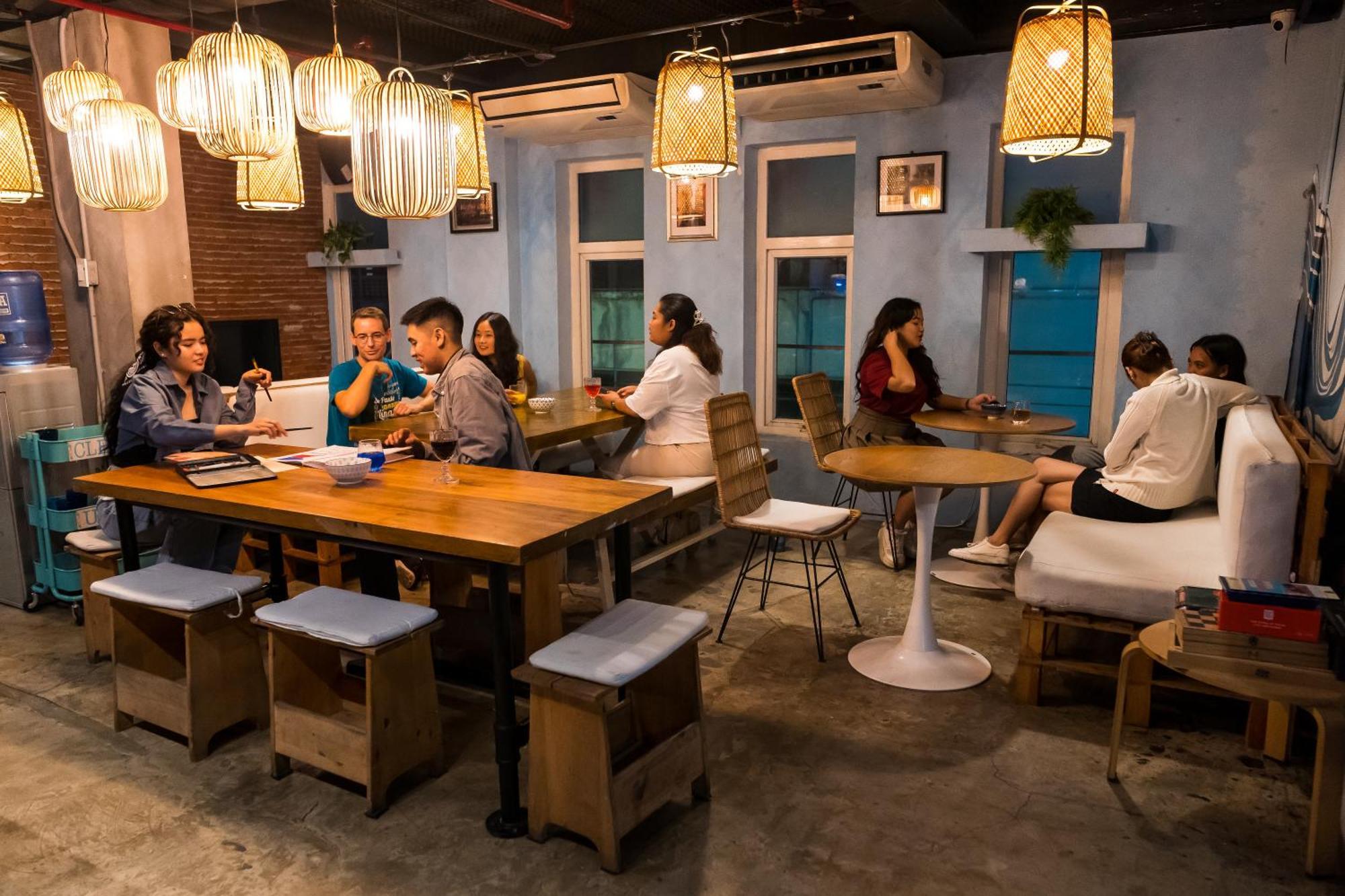 Abraham Manila - Located In Central Makati (Adults Only) Makati City Esterno foto